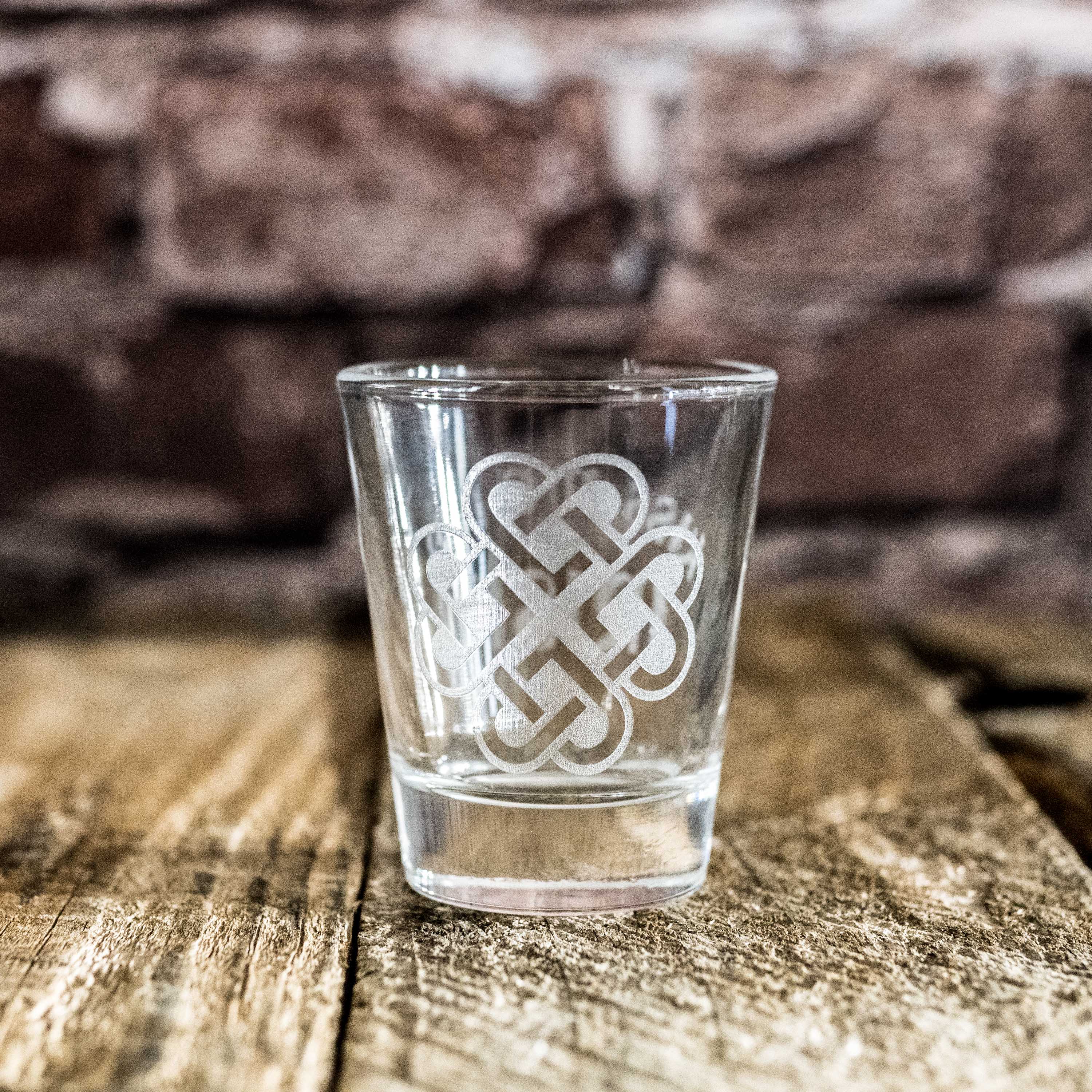 2oz Kiss me I'm Irish Shot glass