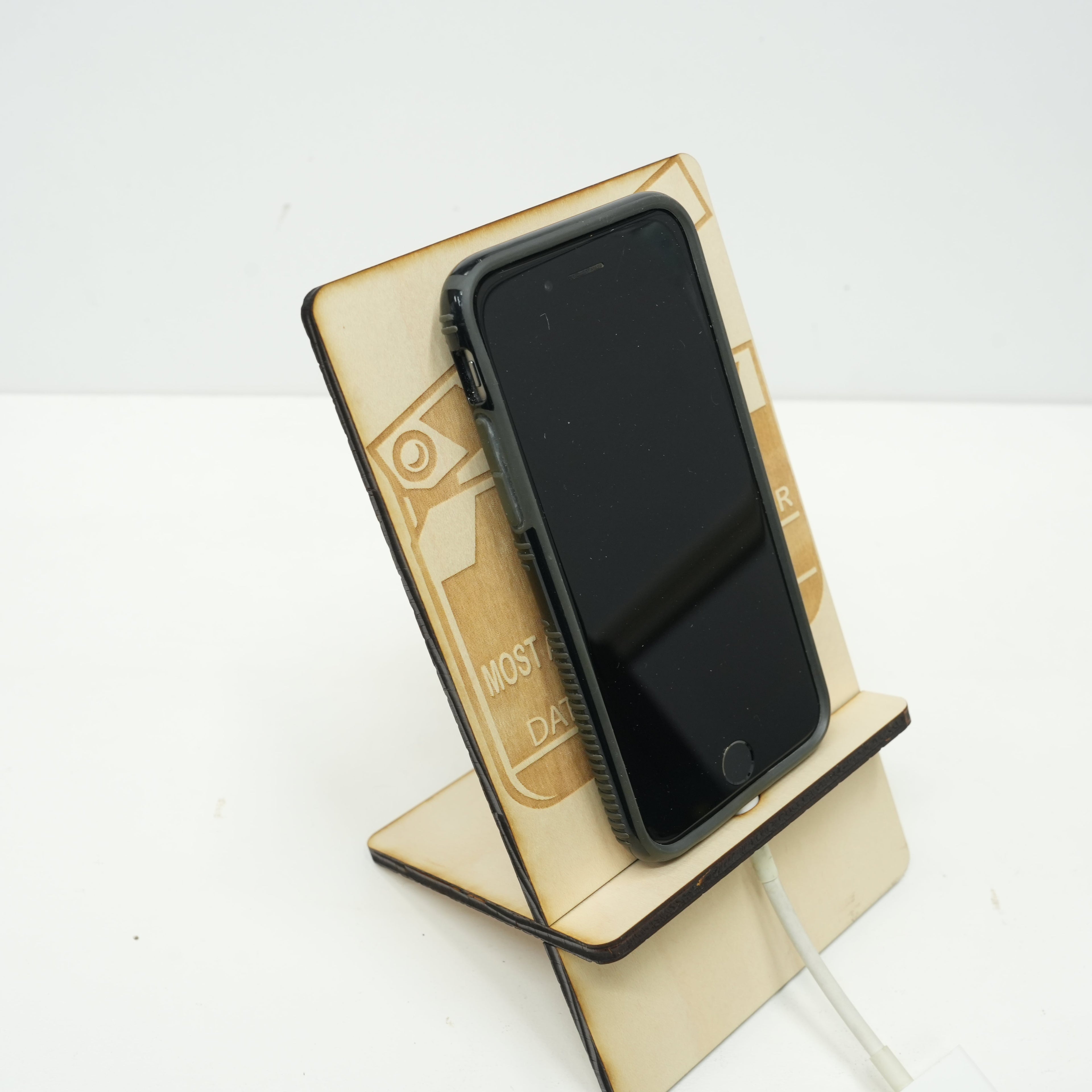 Easel - Cell phone and Pad - Worlds most awesome film editor