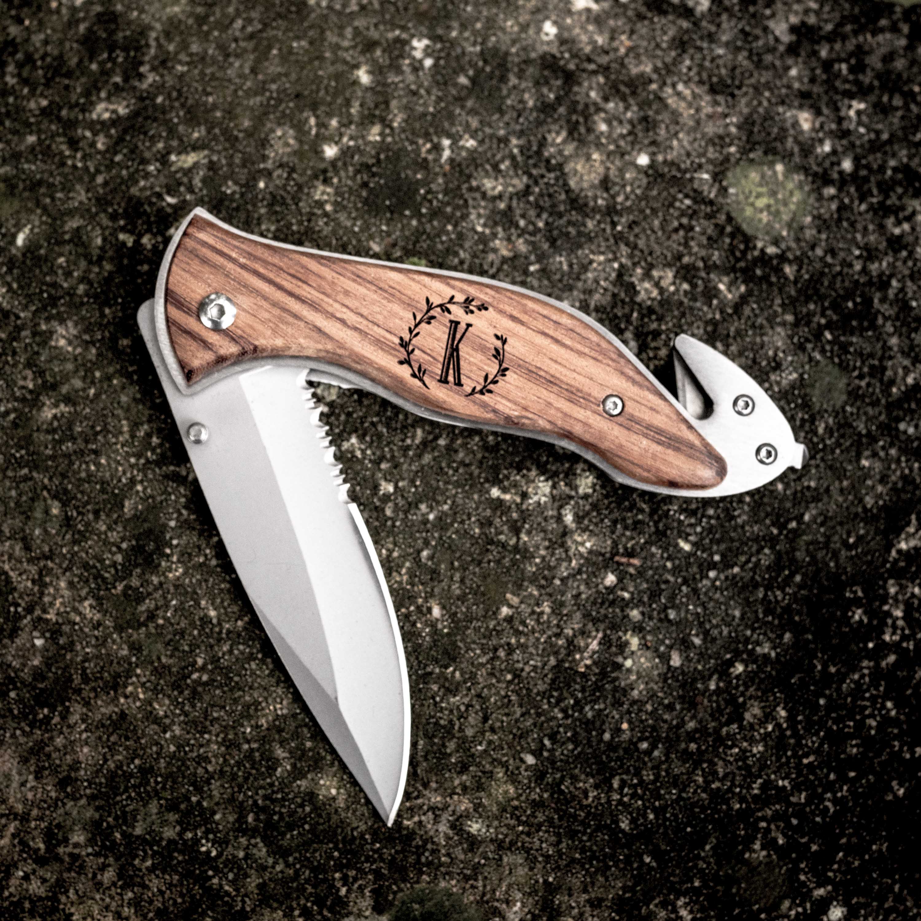 Knife - Personalized Branches with Initial 138