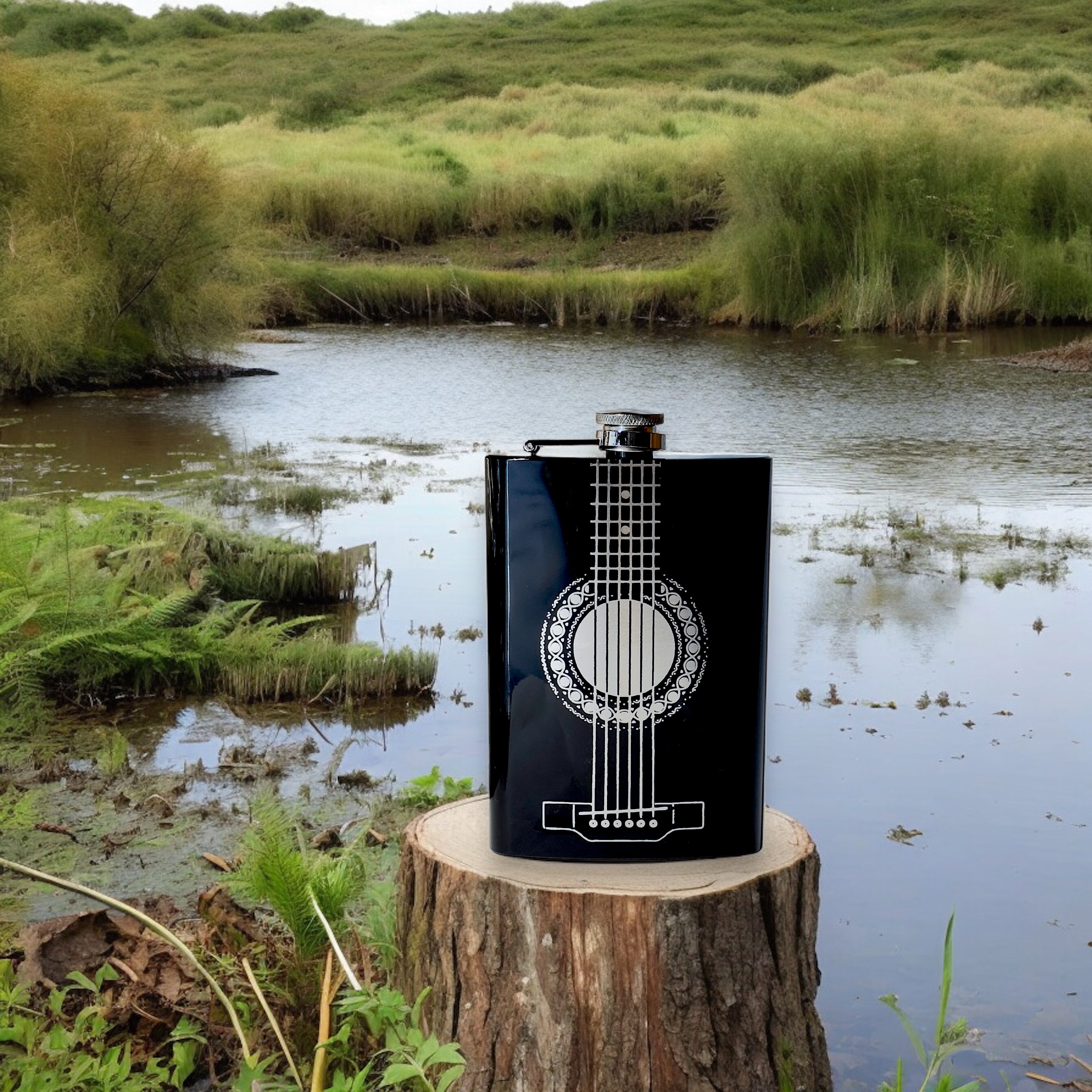 8oz BLACK Acoustic Guitar Flask