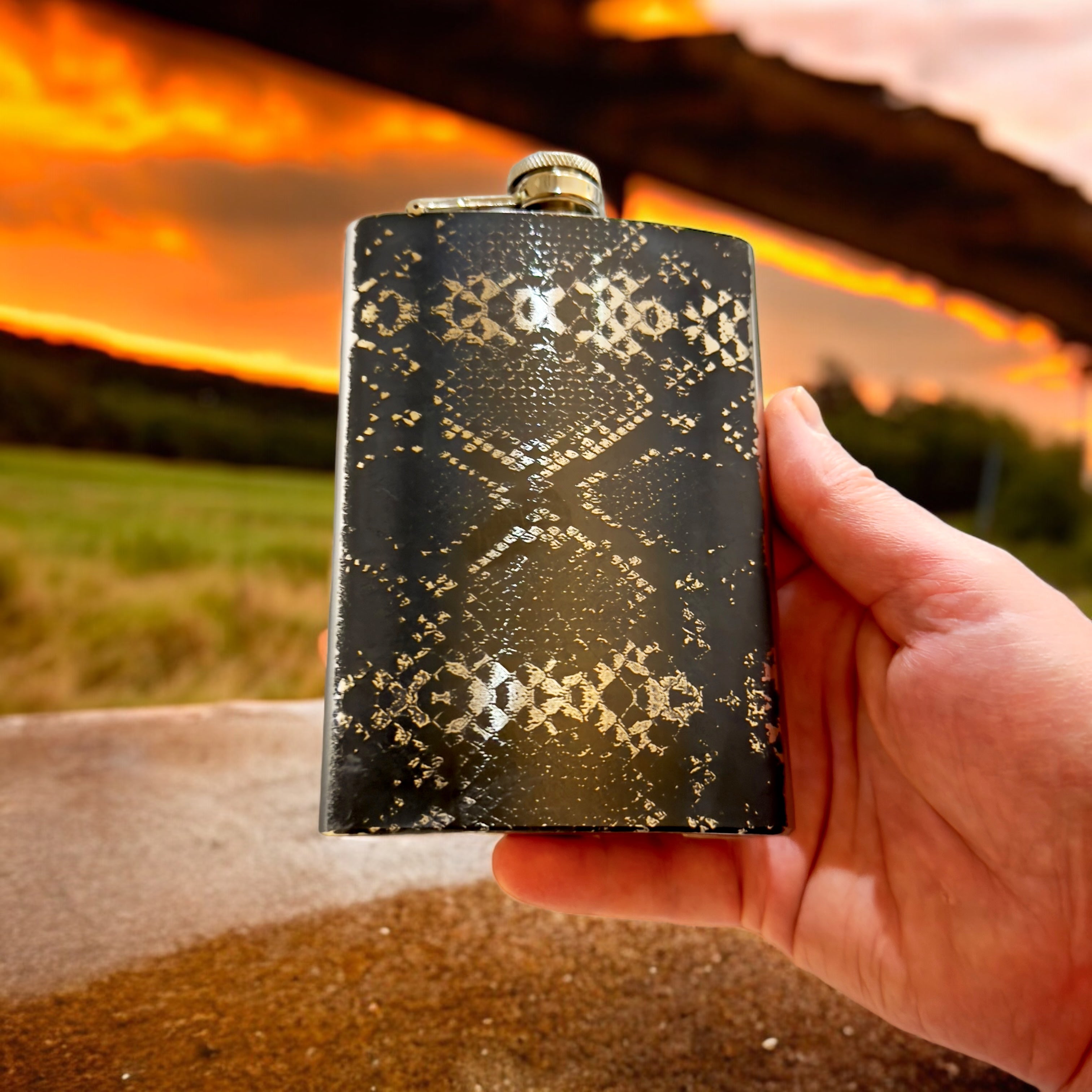 8oz Rattlesnake Stainless Steel flask