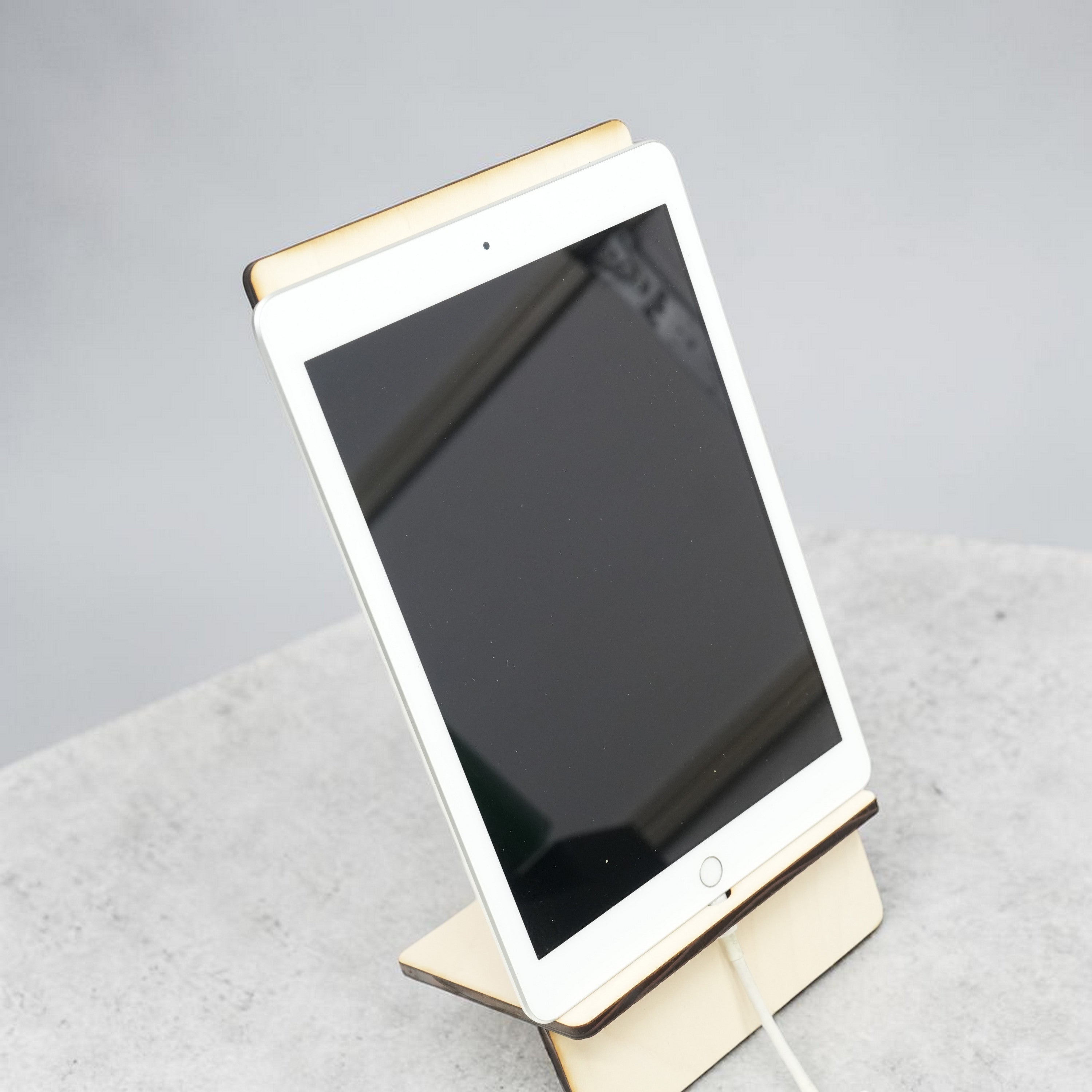 Easel - Cell phone and Pad - Worlds most awesome film editor
