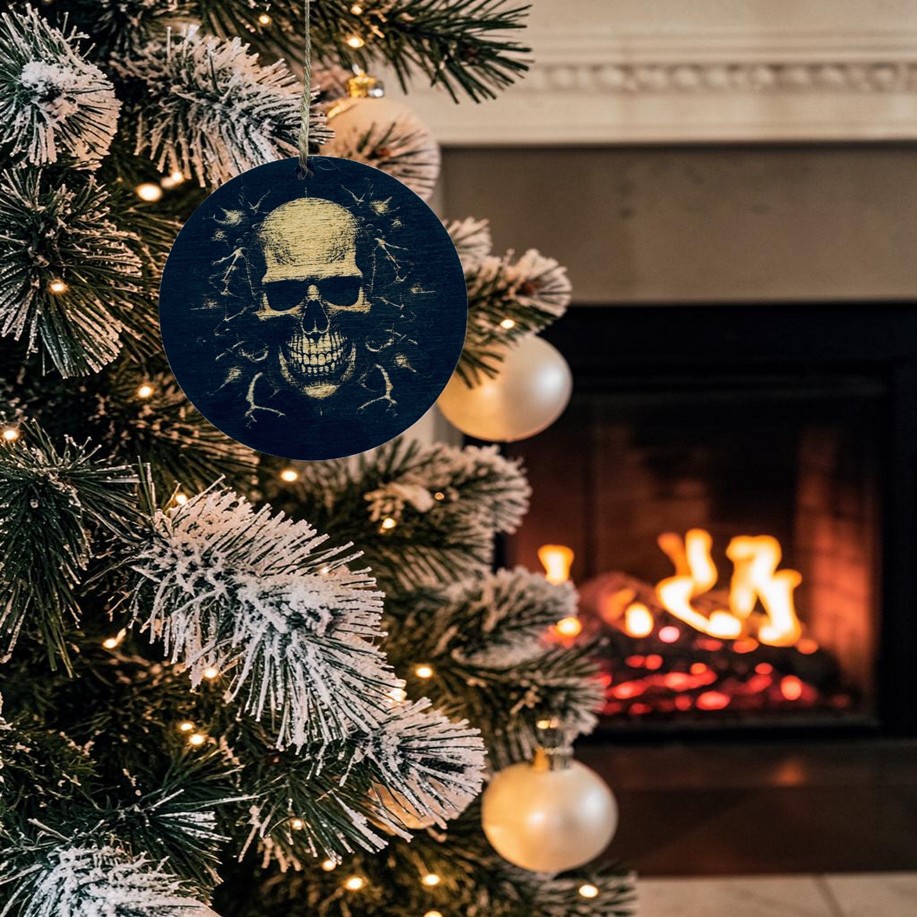 Ornament - Black - Skull14